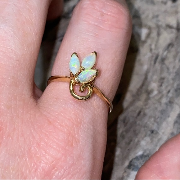 Opal 14K Gold Ring - Picture 4 of 8